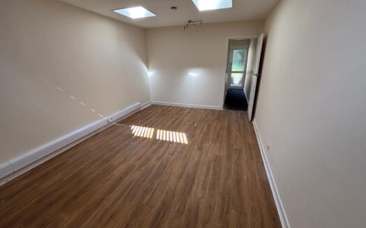 Freehold Property For Sale in Fareham | Town Centre Location | Variety of Uses