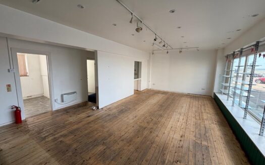 Commercial Unit For Sale in Lee-on-the-Solent | Includes Garage Space | Great Location