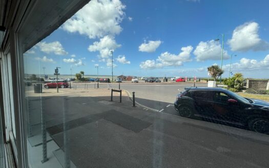 Commercial Unit For Sale in Lee-on-the-Solent | Includes Garage Space | Great Location